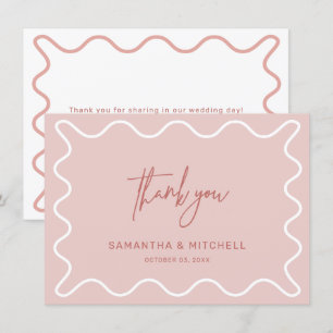 Tarjeta de agradecimiento con borde ondulado rosa