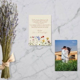 Tarjeta de agradecimiento con foto de boda en jard