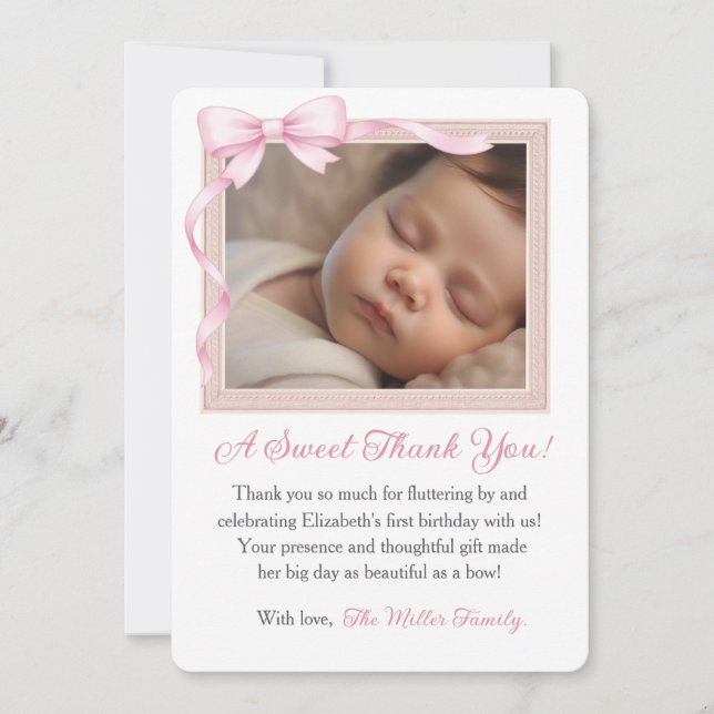 Tarjeta De Agradecimiento Coquette Pink Bow First Birthday Photo Invitation (Anverso)