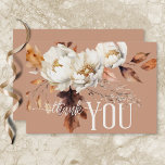 Tarjeta De Agradecimiento Crema de roya ruidosa y Boda floral de caída marró<br><div class="desc">Presentamos nuestra exquisita tarjeta de agradecimiento boda, con un rico fondo de roya de terracota que captura perfectamente la esencia del otoño. La esquina superior derecha está decorada con un impresionante spray de color acuático, con elegantes flores crema, hojas cálidas de color marrón y óxido y delicadas hierbas de otoño...</div>