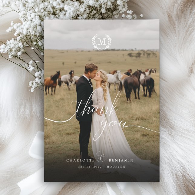 Tarjeta De Agradecimiento Crest Monograma Elegante 2 Foto (Elegant Crest Monogram 2 Photo Thank You Card)