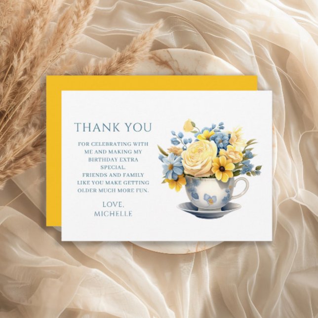 Tarjeta De Agradecimiento Cumpleaños de las Flores Azules Amarillas (Blue teacup and yellow flowers birthday party Thank You card)