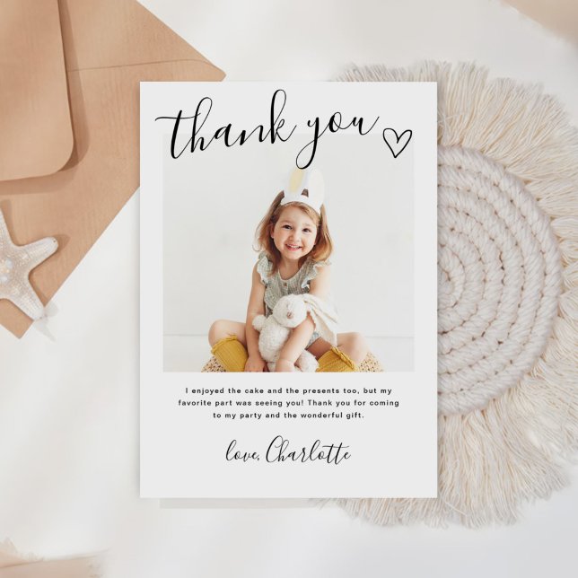 Tarjeta De Agradecimiento Cumpleaños Foto Infantil Moderna  (Subido por el creador)