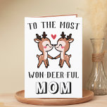 Tarjeta De Agradecimiento Cute Funny Deer Buck Maravilloso Cumpleaños De Mam<br><div class="desc">¿Buscando una manera única de expresar tu amor y humor? ¡Nuestra graciosa tarjeta de saludo de ciervo es la elección perfecta para cualquier madre en su cumpleaños o incluso para el Día de la Madre! Personalizar al agregar tu propio mensaje personal. El diseño presenta dos lindos ciervos y un mensaje...</div>