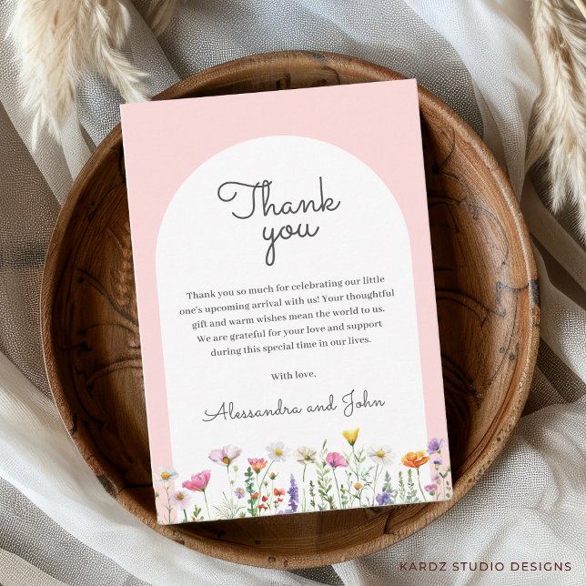Tarjeta de agradecimiento de Baby Shower Wildflowe (Thank you card shown in 3.5 x 5 inches. Add your custom text and choose size, paper and corner style)