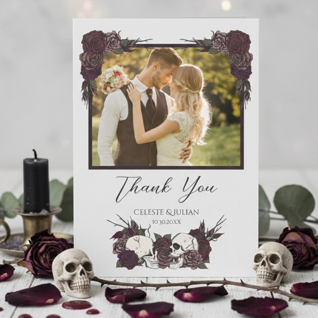 Tarjeta de agradecimiento de boda con foto de crán (Elegant Burgundy Dark Floral Skull and Rose Wedding Thank You Cards, Hand Drawn in Black Ink)