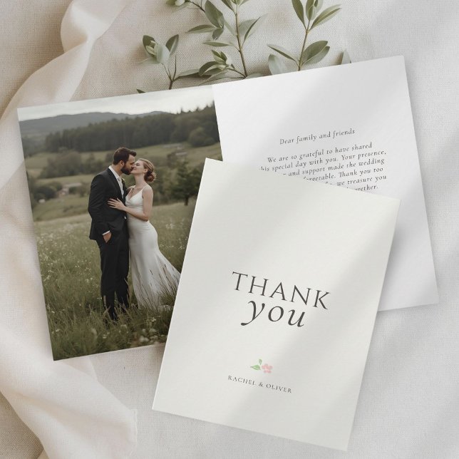 Tarjeta de agradecimiento de boda con tipografía f (Subido por el creador)