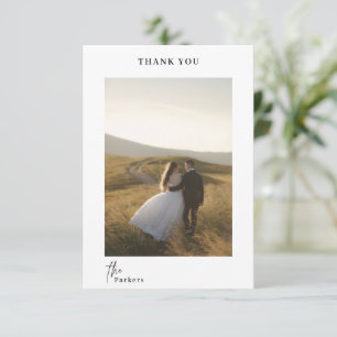 Tarjeta de agradecimiento de boda con tipografía m
