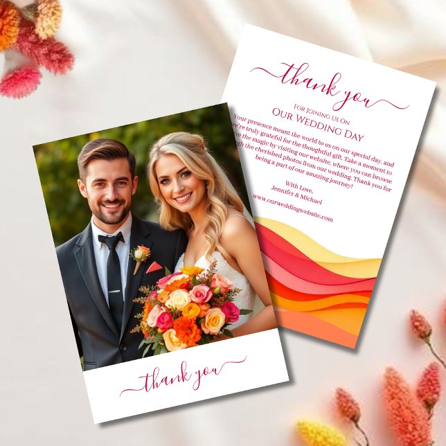 Tarjeta de agradecimiento de boda moderna con olas (Sunset Color Waves Modern Wedding Thank You Card)