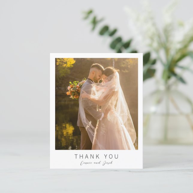Tarjeta de agradecimiento de boda simple y moderna (Anverso de pie)