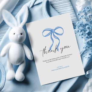 Tarjeta de agradecimiento de cinta azul Es un niño