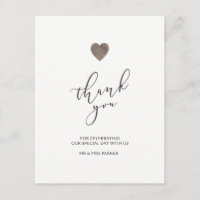 Tarjeta de agradecimiento de corazón de madera rús