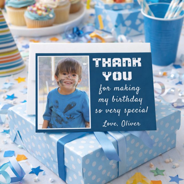Tarjeta de agradecimiento de cumpleaños con foto a (Subido por el creador)