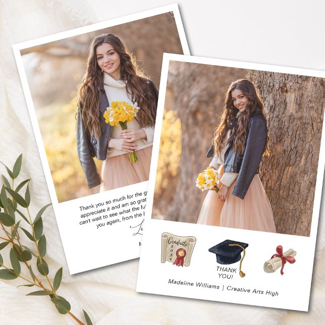 Tarjeta de agradecimiento de dos fotos de graduaci (Subido por el creador)