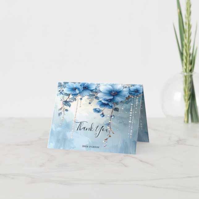 Tarjeta de agradecimiento de flores azules y perla (Anverso)