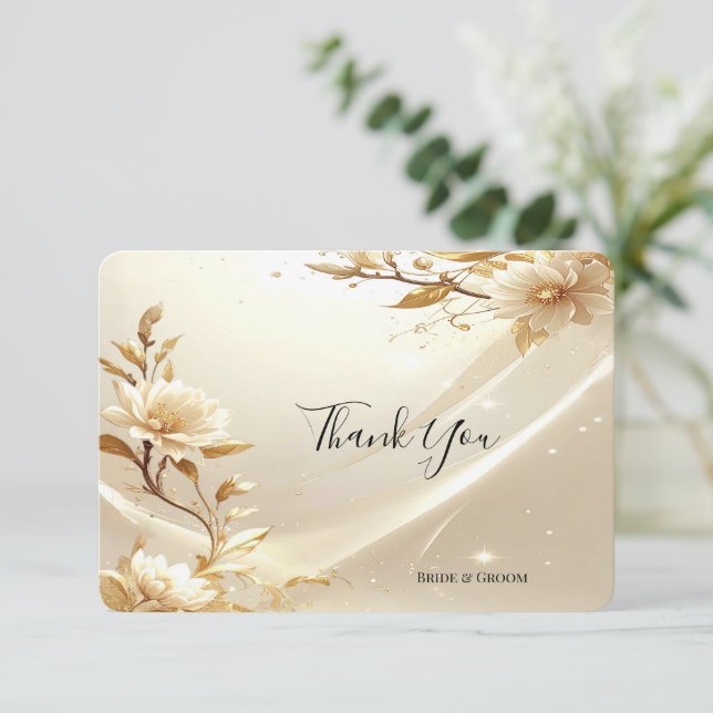 Tarjeta de agradecimiento de flores blancas y dora (Anverso de pie)