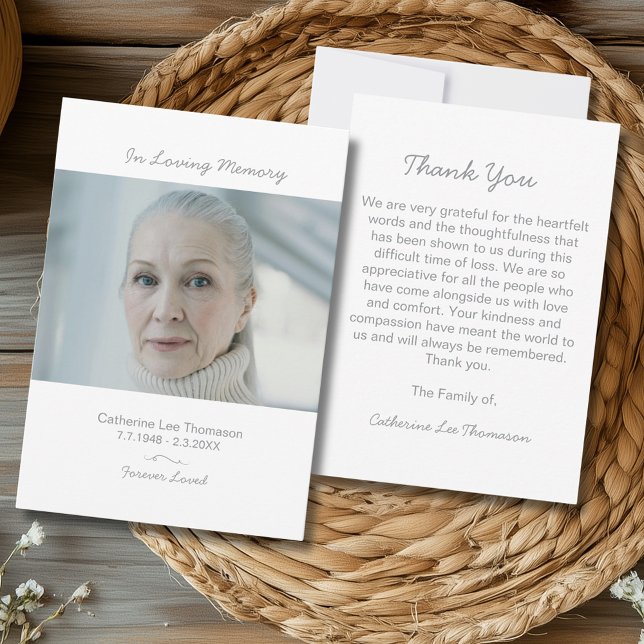 Tarjeta de agradecimiento de funeral con foto con  (Elegant Script Simple Funeral Photo Thank You Card
)