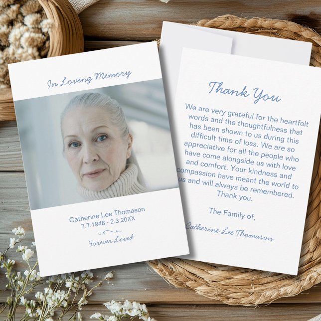 Tarjeta de agradecimiento de funeral con foto con  (Elegant Script Simple Funeral Photo Thank You Card
)