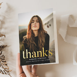 Tarjeta de agradecimiento de graduación con hoja d