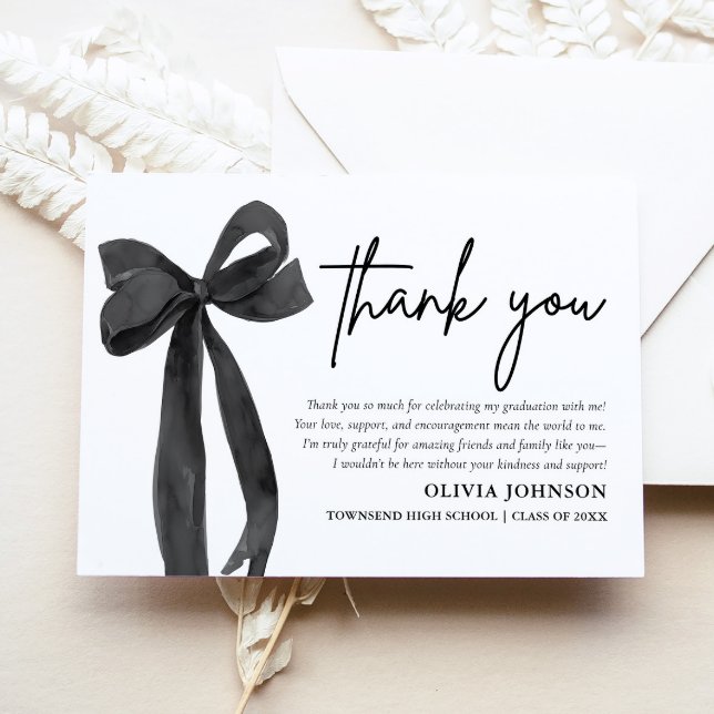 Tarjeta de agradecimiento de graduación de Coquett (Chic Black Bow Coquette Graduation Thank You Card)