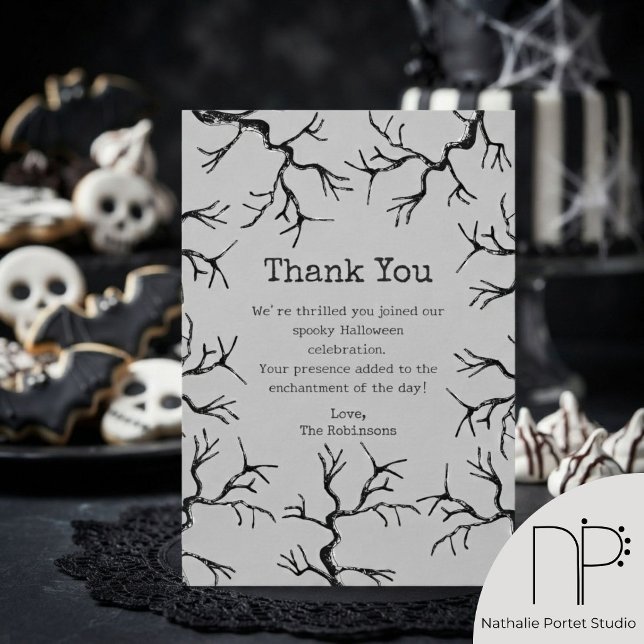 Tarjeta de agradecimiento de Halloween del árbol e (hand-drawn fine-line spooky old oak tree halloween thank you greeting card)