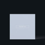Tarjeta de agradecimiento de Light Blue Skies Mode<br><div class="desc">Azul claro suave con delicado marco blanco carta de agradecimiento.</div>