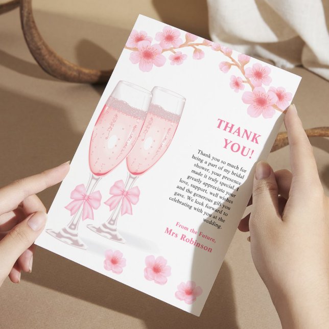 Tarjeta De Agradecimiento Despedida de soltera con flores de lazo rosa y Pro (Pink Bow Floral Petals and Prosecco Bridal Shower Thank You Card )