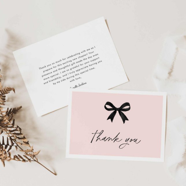 Tarjeta De Agradecimiento Despedida de soltera Pink She's Tying The Knot (Pink Bow Bridal Shower thank you card)