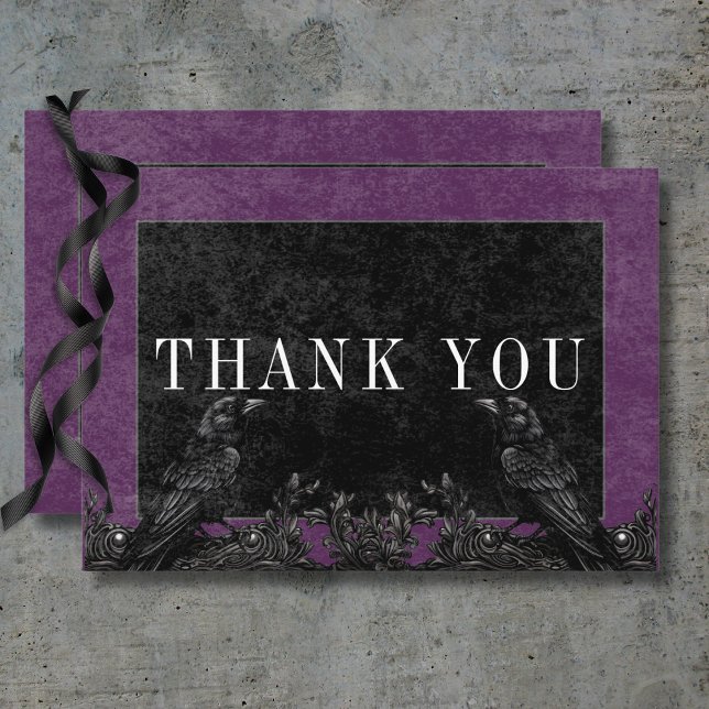 Tarjeta De Agradecimiento Detalles morados de ravina negra gótica y Rosas ne (Gothic Black Raven & Black Roses Purple Details Thank You Card)