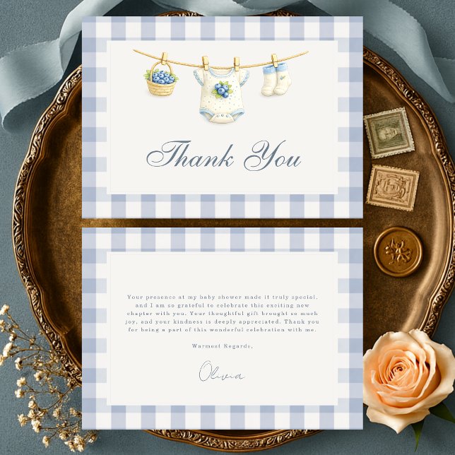 Tarjeta De Agradecimiento Dulce Arándano Gingham Azul Fiesta de Bebé (Subido por el creador)