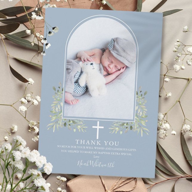 Tarjeta De Agradecimiento Dusty Baptismo azul verde arca foto (Dusty Blue Baptism Greenery Arch Photo Thank You Card)