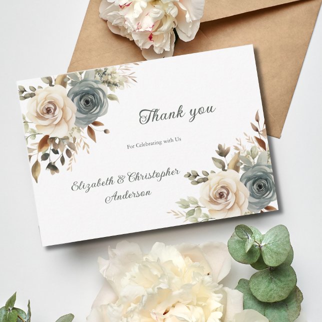 Tarjeta De Agradecimiento Dusty Blue Floral Boda de Verdor Botánico (Dusty Blue White Beige Floral Botanical Wedding Thank you card)