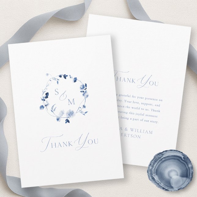 Tarjeta De Agradecimiento Dusty Blue Floral Monogram Thank You Card (Subido por el creador)