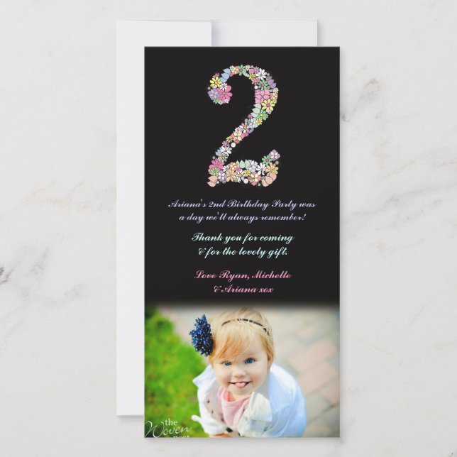 Tarjeta De Agradecimiento El 2do cumpleaños de los chicas floral le agradece (Anverso)