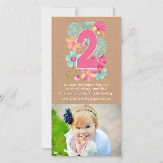 Tarjeta De Agradecimiento El 2do cumpleaños número 2 de los chicas le (Anverso)