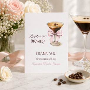 Tarjeta De Agradecimiento El amor está hirviendo Taza de café con lazo rosa