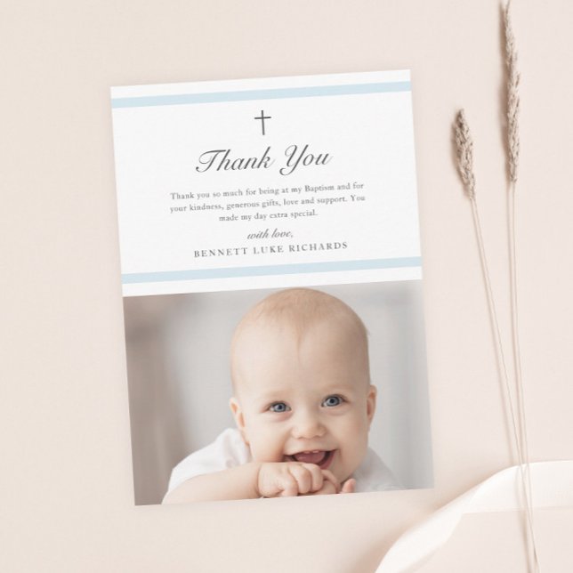 Tarjeta De Agradecimiento Elegancia moderna Boys bautismo (Elegant script modern boys photo baptism thank you card with light blue bars and minimal cross.)