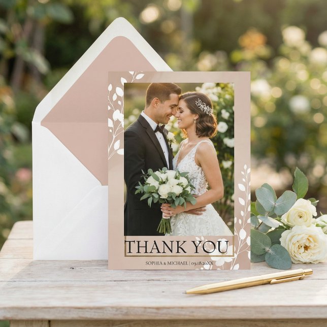 Tarjeta De Agradecimiento Elegant Magnolia Floral Photo Wedding (Subido por el creador)