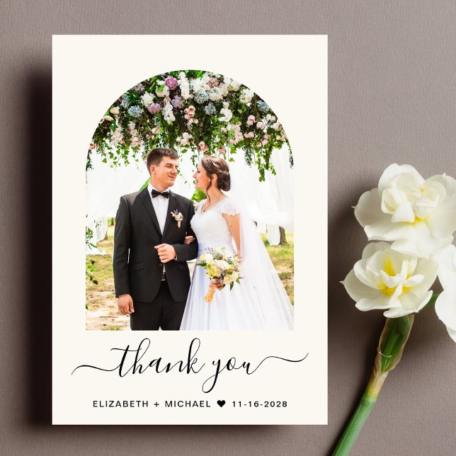 Tarjeta De Agradecimiento Elegante Boda de Crema de Foto Arco (Celebrate your love story with a thank you card showcasing your photo in an elegant arch frame)