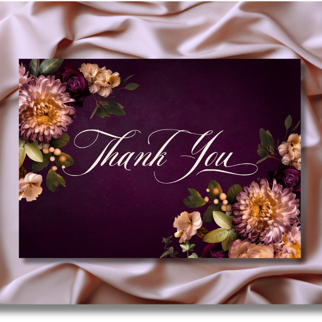 Tarjeta De Agradecimiento Elegante Boda de escritura floral borgoñona (Elegant Burgundy Moody Floral Script Wedding Thank You Card)
