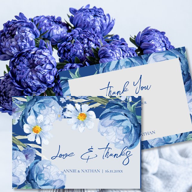 Tarjeta De Agradecimiento Elegante Bonito Flores Azules Boda floral de moda (Elegant Pretty Blue Flowers Trendy Floral Wedding Thank You Card)