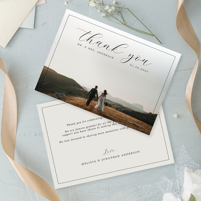 Tarjeta De Agradecimiento Elegante Bordes de Caligrafía Foto Gris Suave Boda (Subido por el creador)