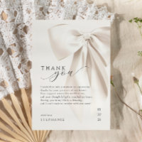 Elegante ducha de novia con lazo blanco