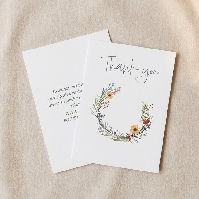 Tarjeta De Agradecimiento Elegante ducha de novia floral floral (Elegant wildflower floral wreath bridal shower thank you card.)