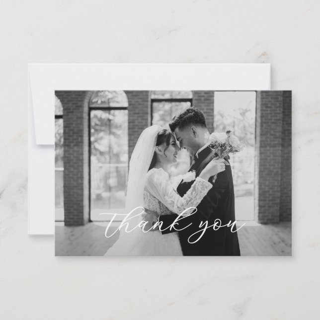 Tarjeta De Agradecimiento Elegante foto de boda con letra script (Anverso)
