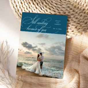Tarjeta De Agradecimiento Elegante foto de boda sonriendo todavía en azul tu