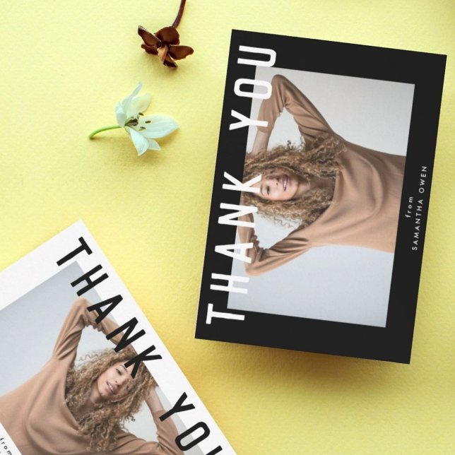 Tarjeta De Agradecimiento elegante foto de grada elegante de moda blanca de  (Subido por el creador)