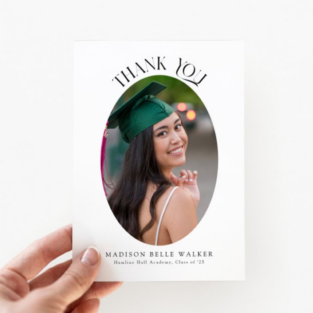 Tarjeta De Agradecimiento Elegante foto de graduación de Oval blanco gracias (Subido por el creador)