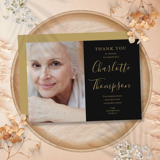 Tarjeta De Agradecimiento Elegante Foto del funeral de Memorial de la Escrit (Elegant Gold Script Memorial Funeral Photo Thank You Card)