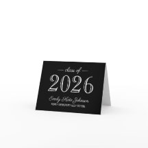 Elegante graduación en blanco y negro 2026